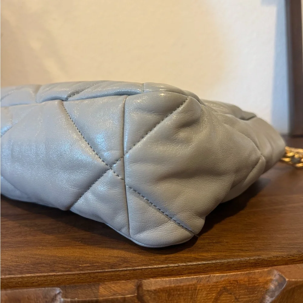 CHANEL 19 Grey Quilted Goatskin Medium Bag Ruthenium Silver Gold Hardware Purse - Picture 10 of 13